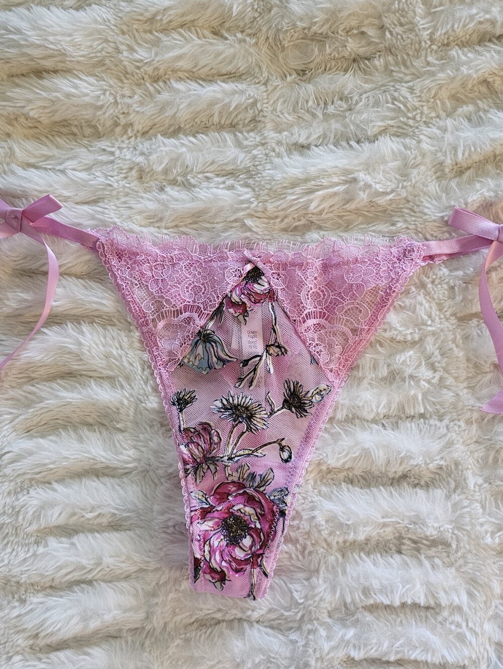 Victoria's Secret Pink Floral Lace Tie-Side Thong